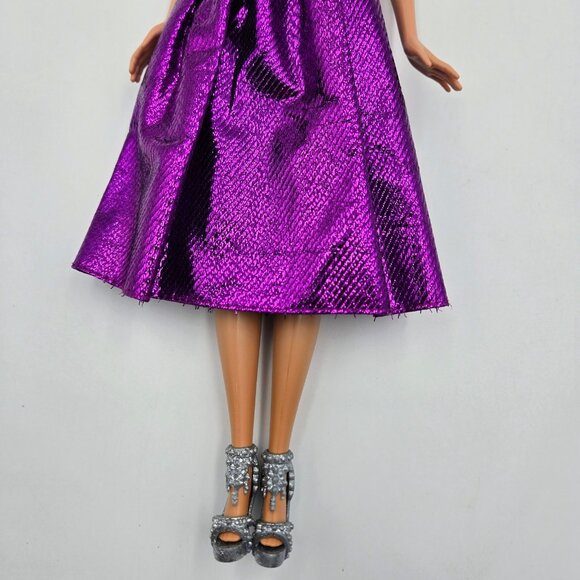 Sparkle Teresa Barbie Doll Purple Dress 2010 T7592 Read - Picture 16 of 16